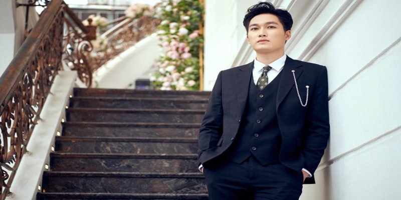 Tầm Nhìn Tương Lai Và Vai Trò Quốc Tế của Lý Hoàng Tài